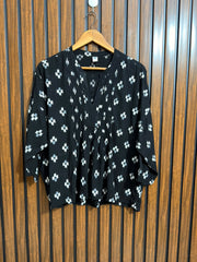 Chest medium  baggy style  Lenght 24  Fabric linen  Womens Branded Top Full Sleeve