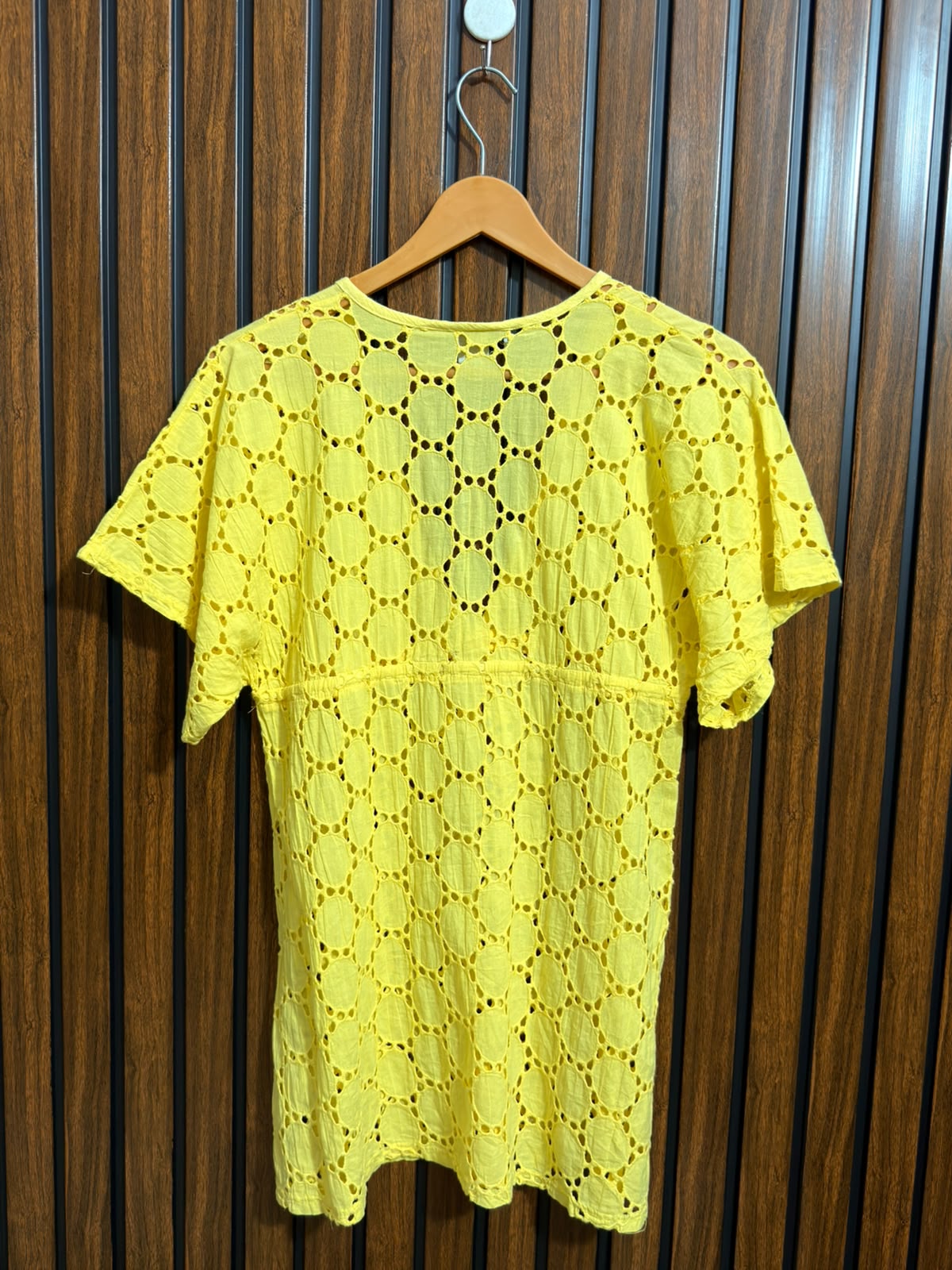 Chest 17  Lenght 28  Fabric Cotton Western Branded Half Sleeve Top