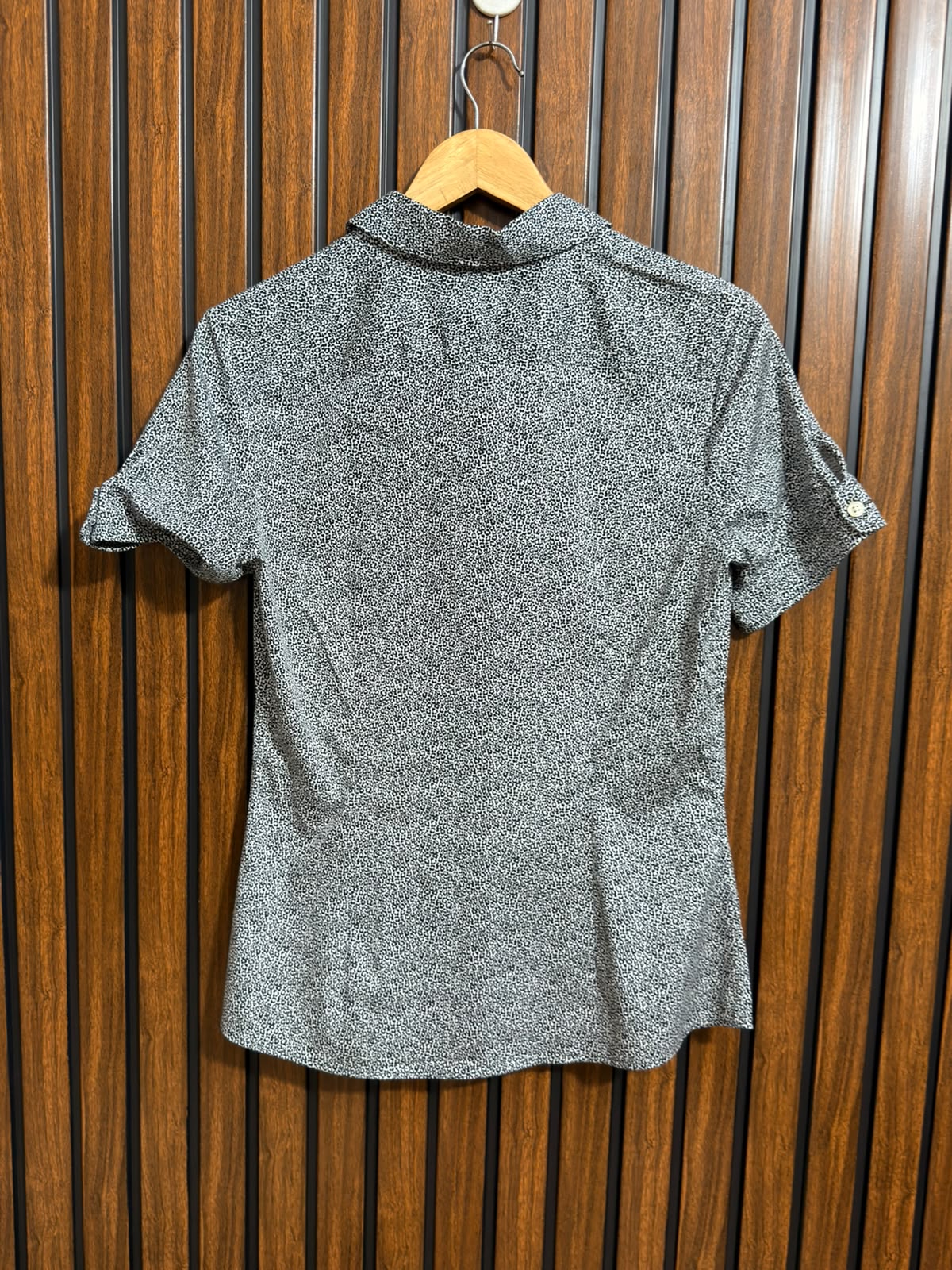 Chest 18  Lenght 25  Fabric Cotton Branded Half Sleeve Womens Top