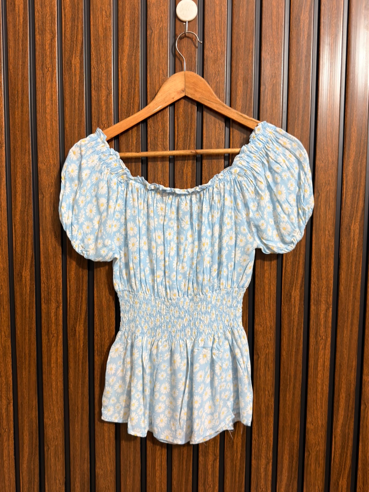 Chest 17  Lenght 23  Fabric Linen Womens Half Sleeve Top