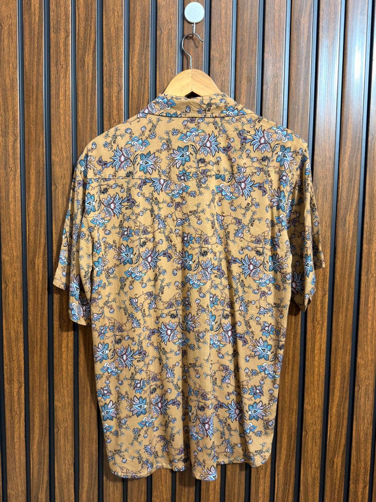 Chest 21  Lenght 28  Fabric Linen Half Sleeve Womens Top