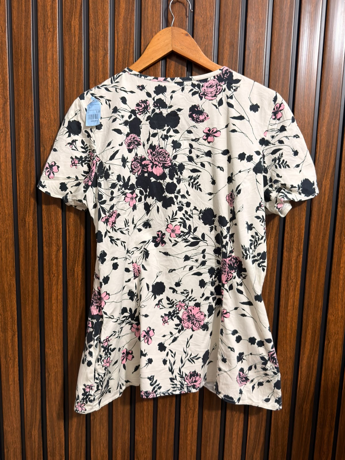 Chest 20  Lenght 26  Fabric Cotton Western Branded Womens Top