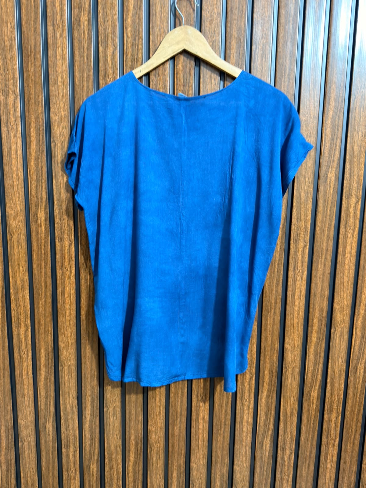 Chest 21  Lenght 23 to 25  Fabric Linen Western Branded Womens Half Sleeve Top