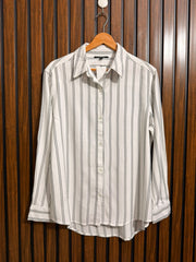 Chest 20  Lenght 27 to 28  Fabric linen Branded Ladies Full Sleeve Top