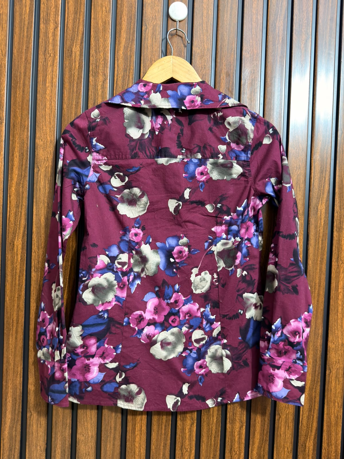 Chest 18  Lenght 24  Fabric Cotton Ladies Branded Western Full Sleeve Top