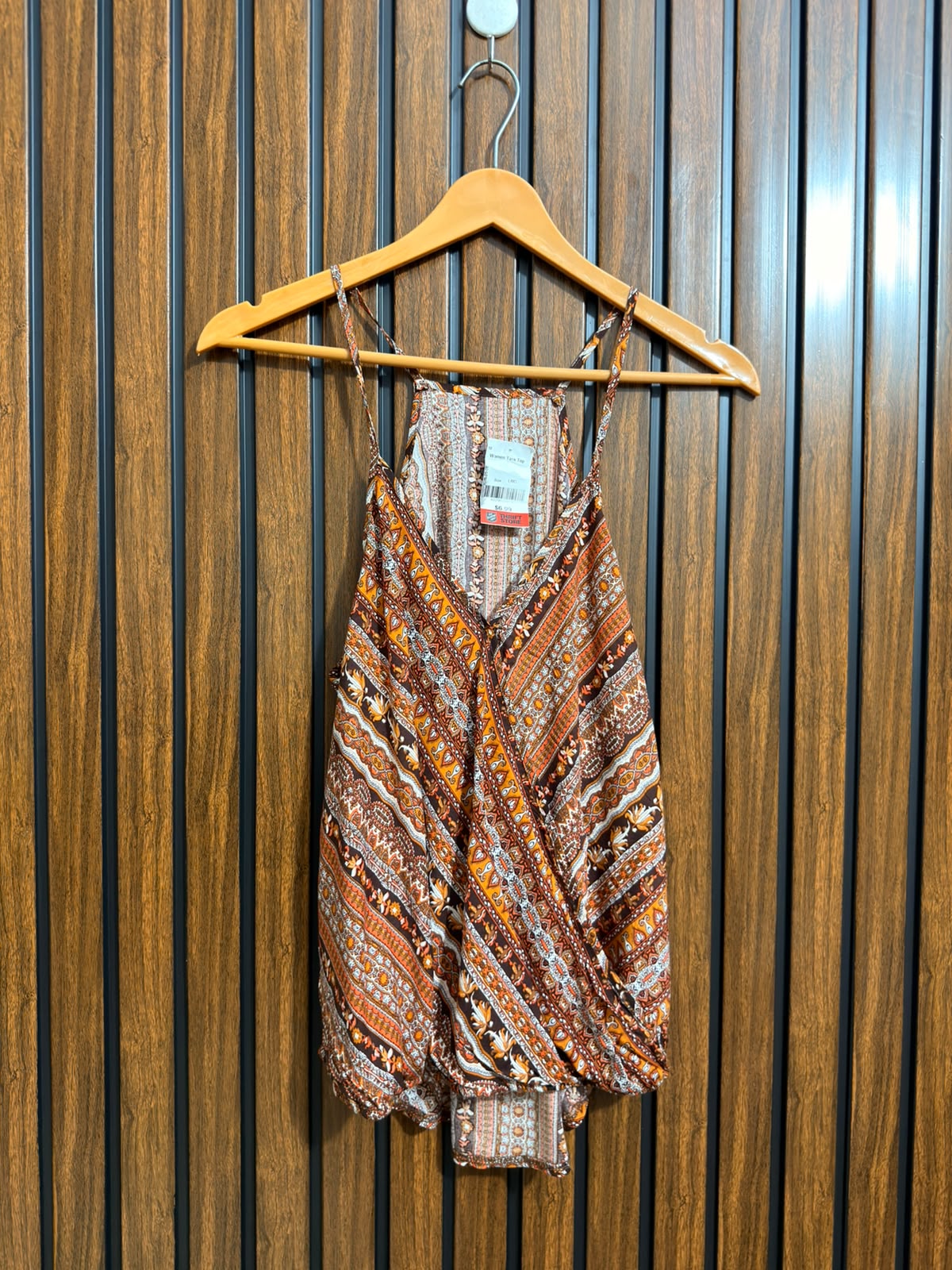 Chest 20  Lenght 25  Fabric linen Womens Branded Sleeveless Top