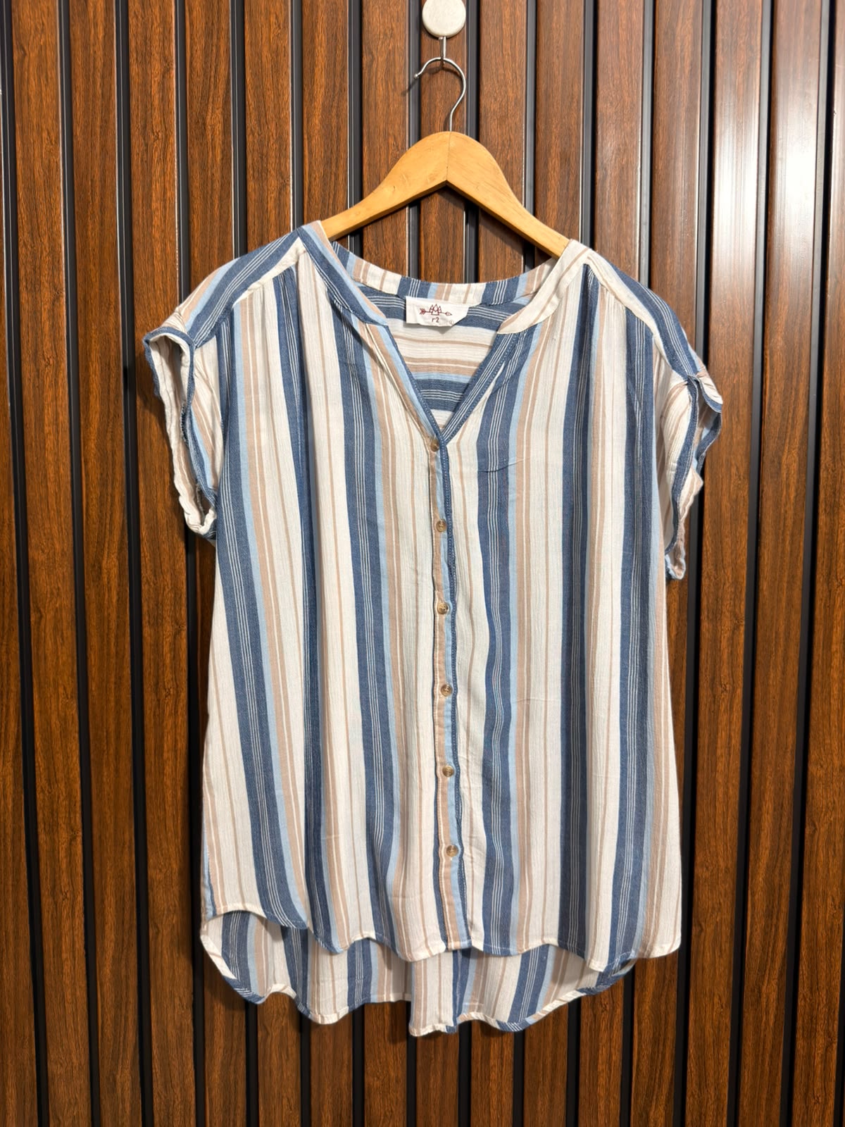 Chest 22  Lenght 27  Fabric rayon Womens Sleeveless Top Wear