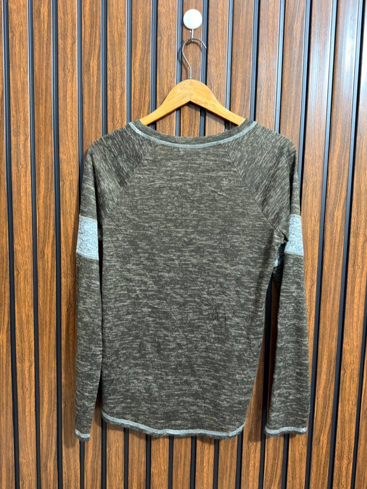 Chest 21  Lenght 24 to 27 Western Womens Winter Top