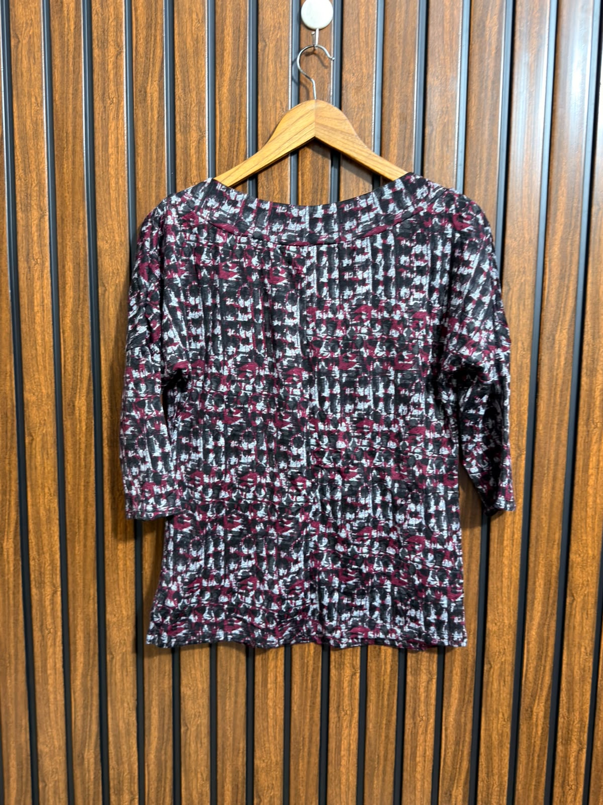 Chest 22  baggy style  Lenght 24 Womens Winter Top