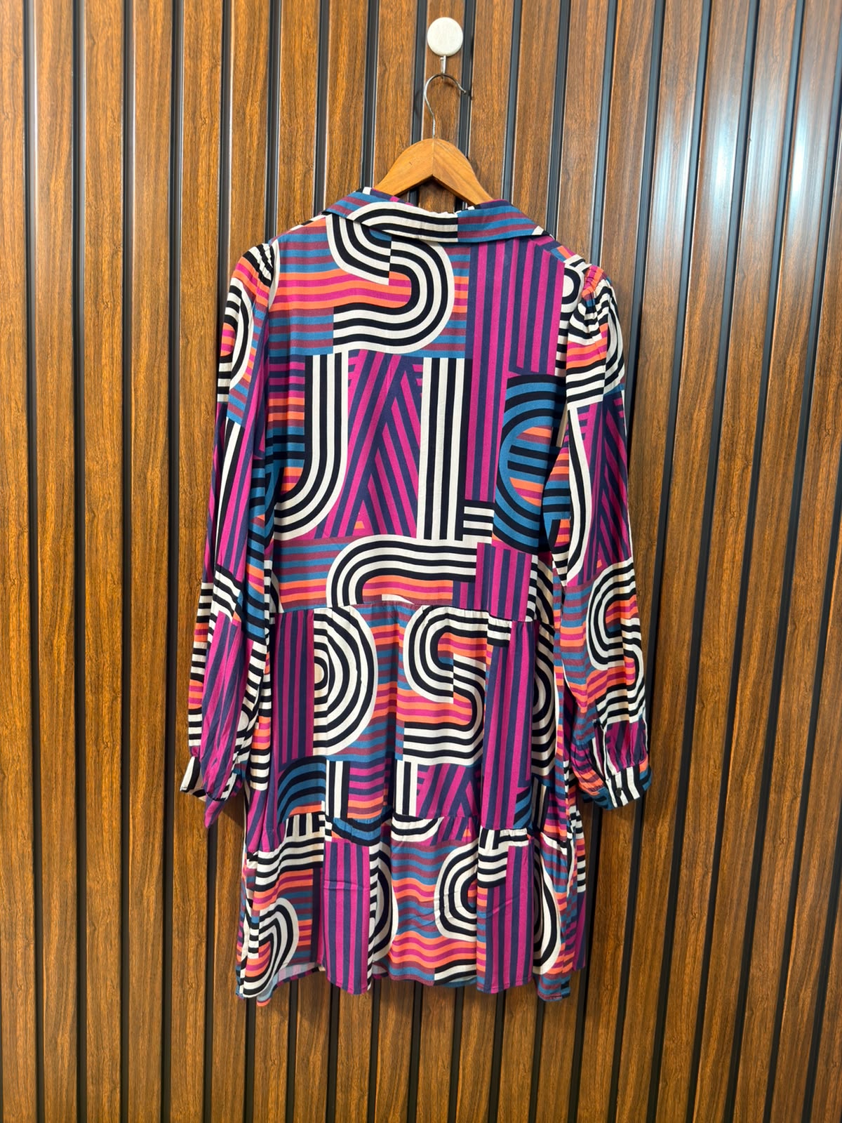 Chest 21  Length 34  Fabric rayonv Western Womens Long Top