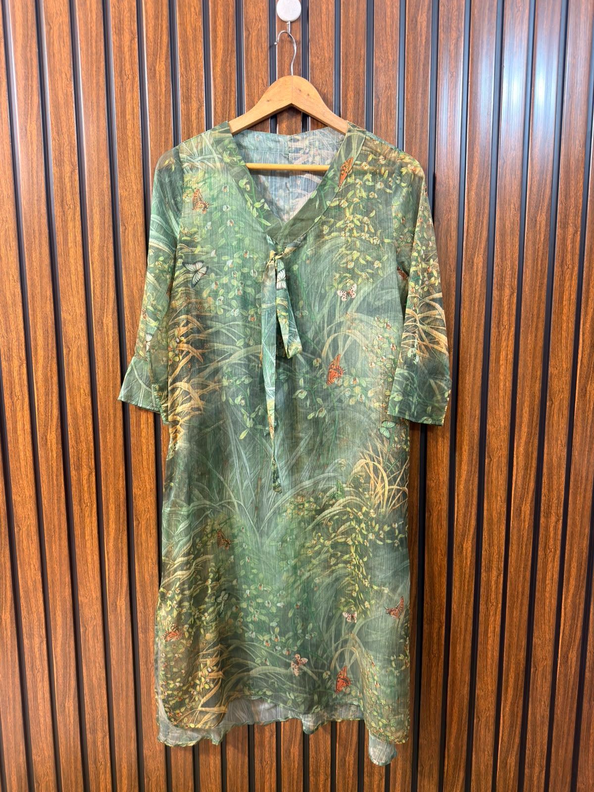 Chest 18  Length 40 to 42  Fabric chiffon Branded Long Top