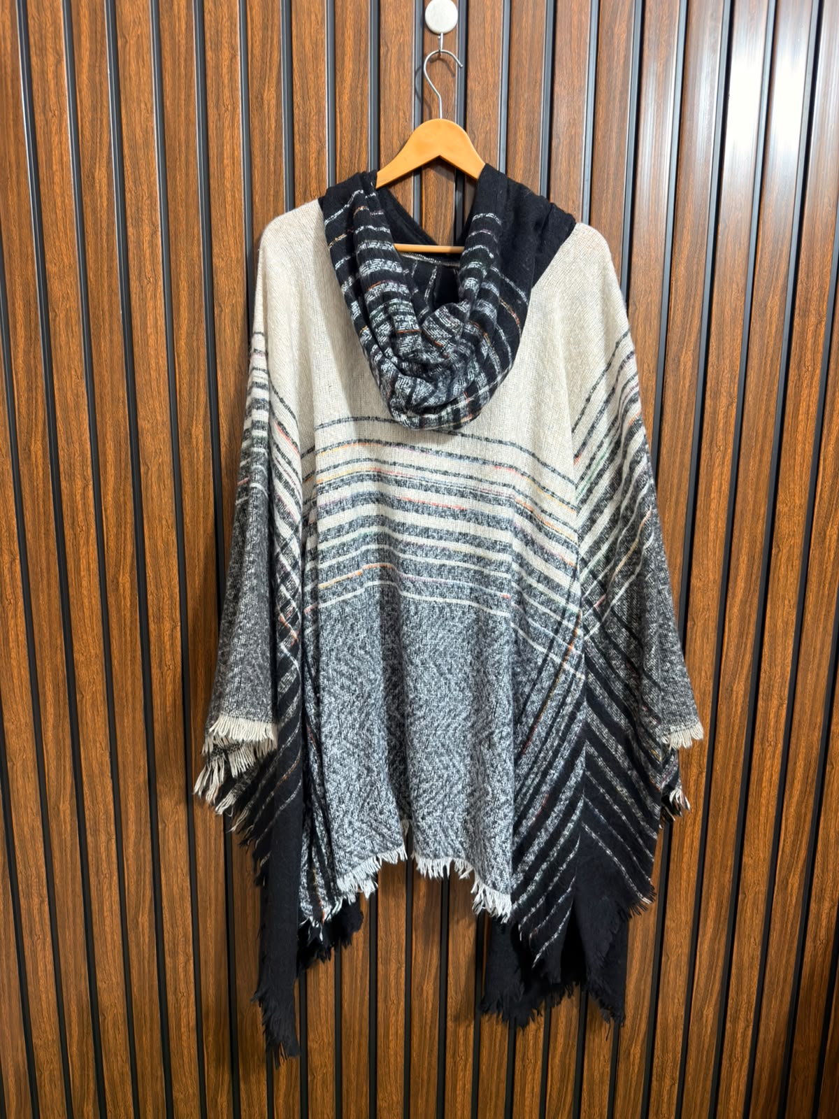 Chest free size Western Brand Poncho