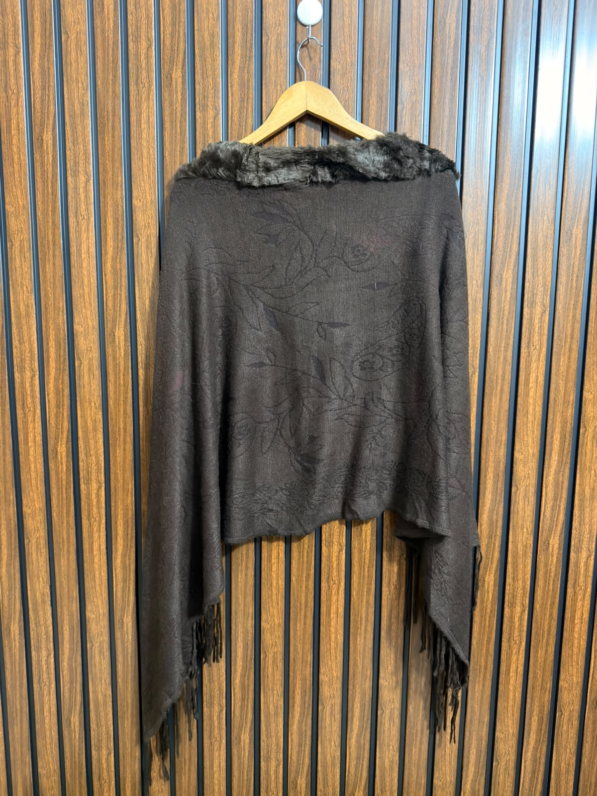 Chest medium Branded Poncho