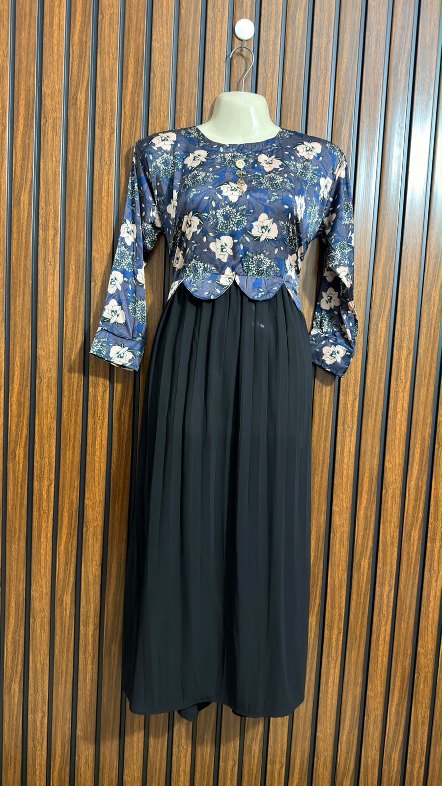Chest 19  Lenght 46  Fabric chiffon Womens Western Long Maxi