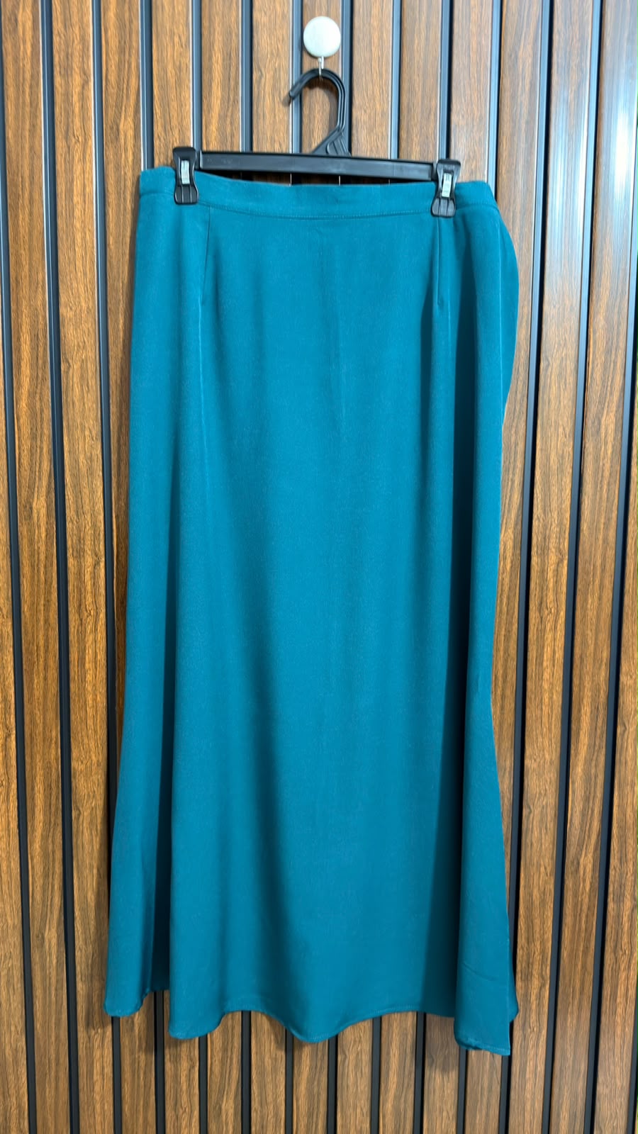 Waist 36  Lenght 38  Fabric silk Branded Western Womens Skirt