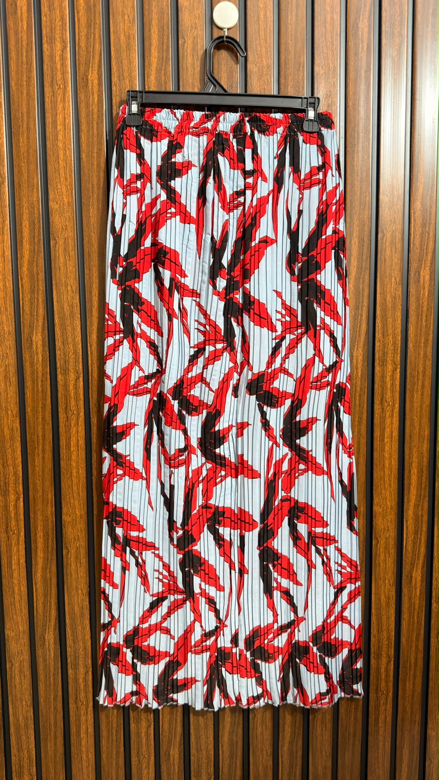 Waist 26  Lenght 38   Fabric Cotton silk Ladies Branded Western Skirt