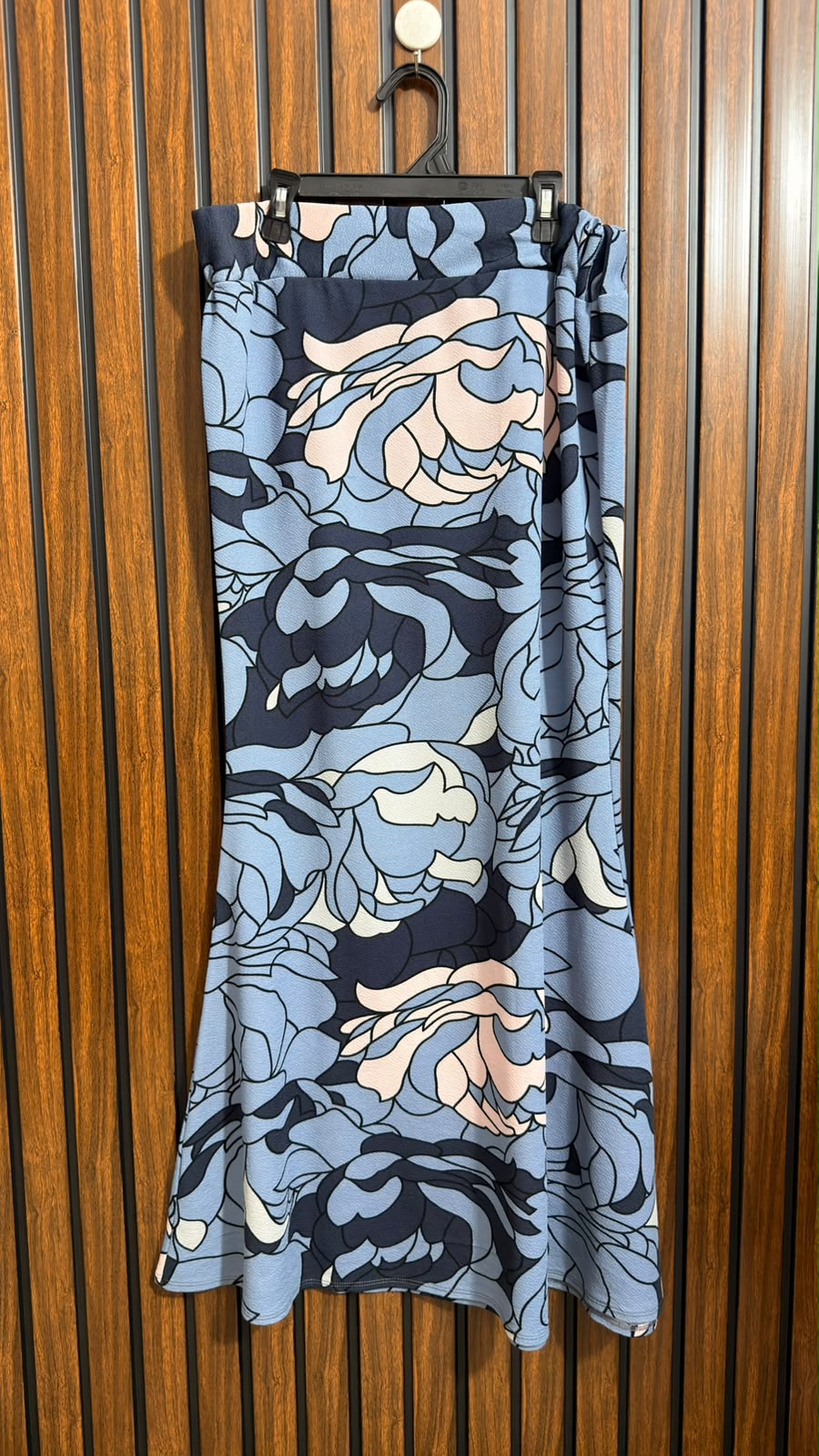 Waist 34  Lenght 39   Fabric rayon Womens Branded Skirt Wear