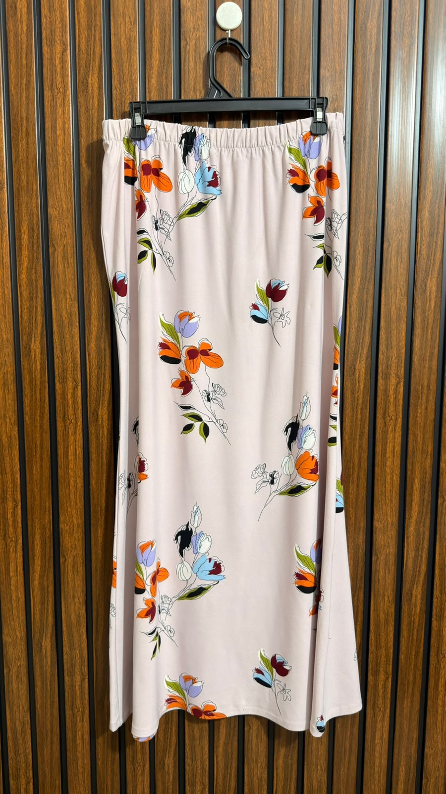 Waist 40  Lenght 38  Fabric silk jersey Western Skirt For Ladies