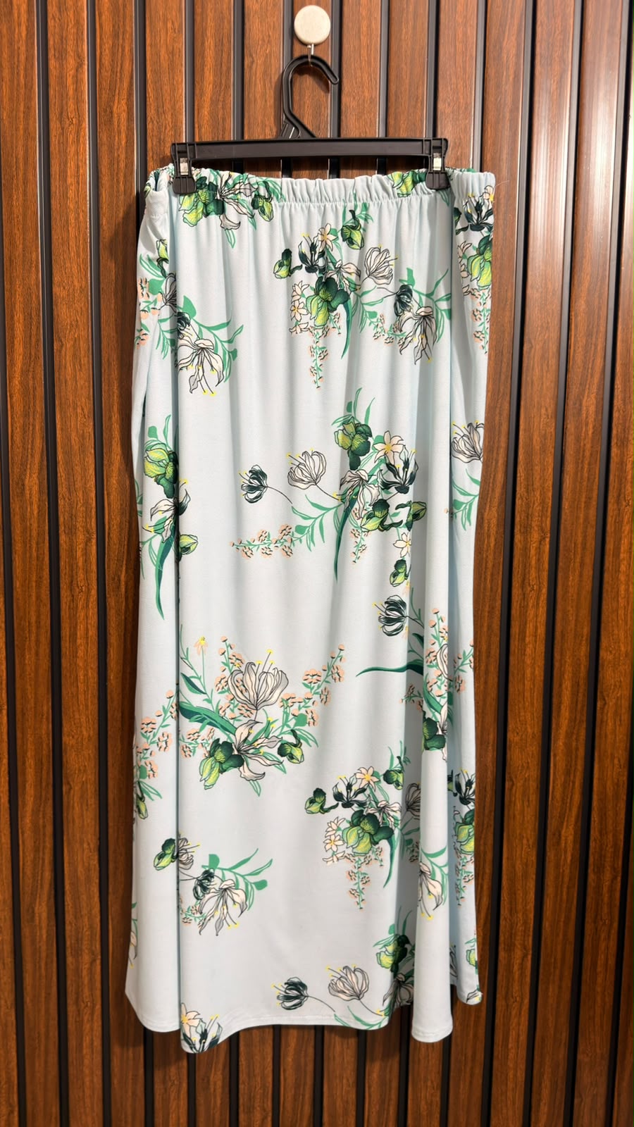 Waist 42  Lenght 39   Fabric silk jersey Branded Womens Skirts