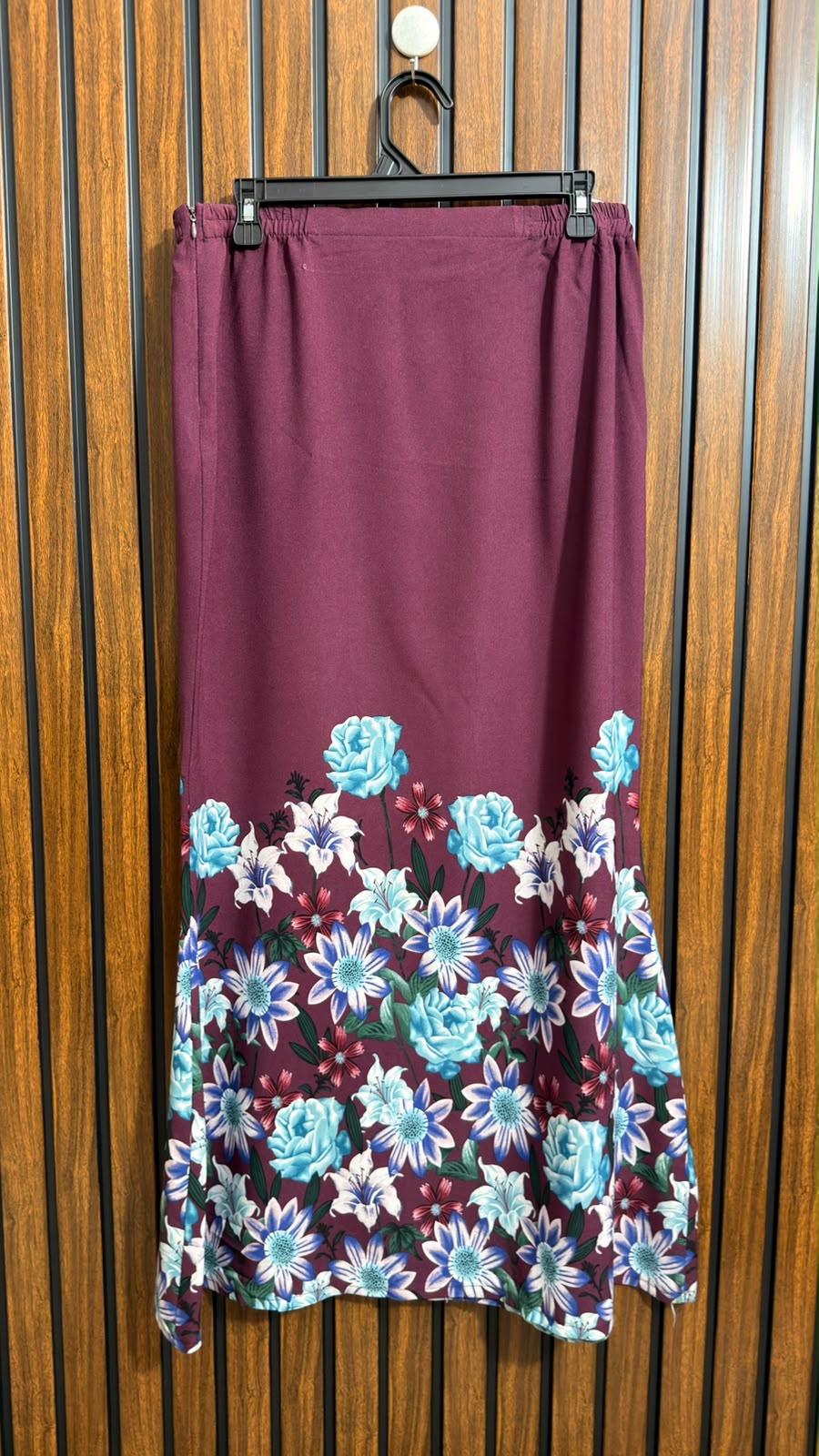 Waist 36  Lenght 40  Fabric rayon Branded Ladies Skirt