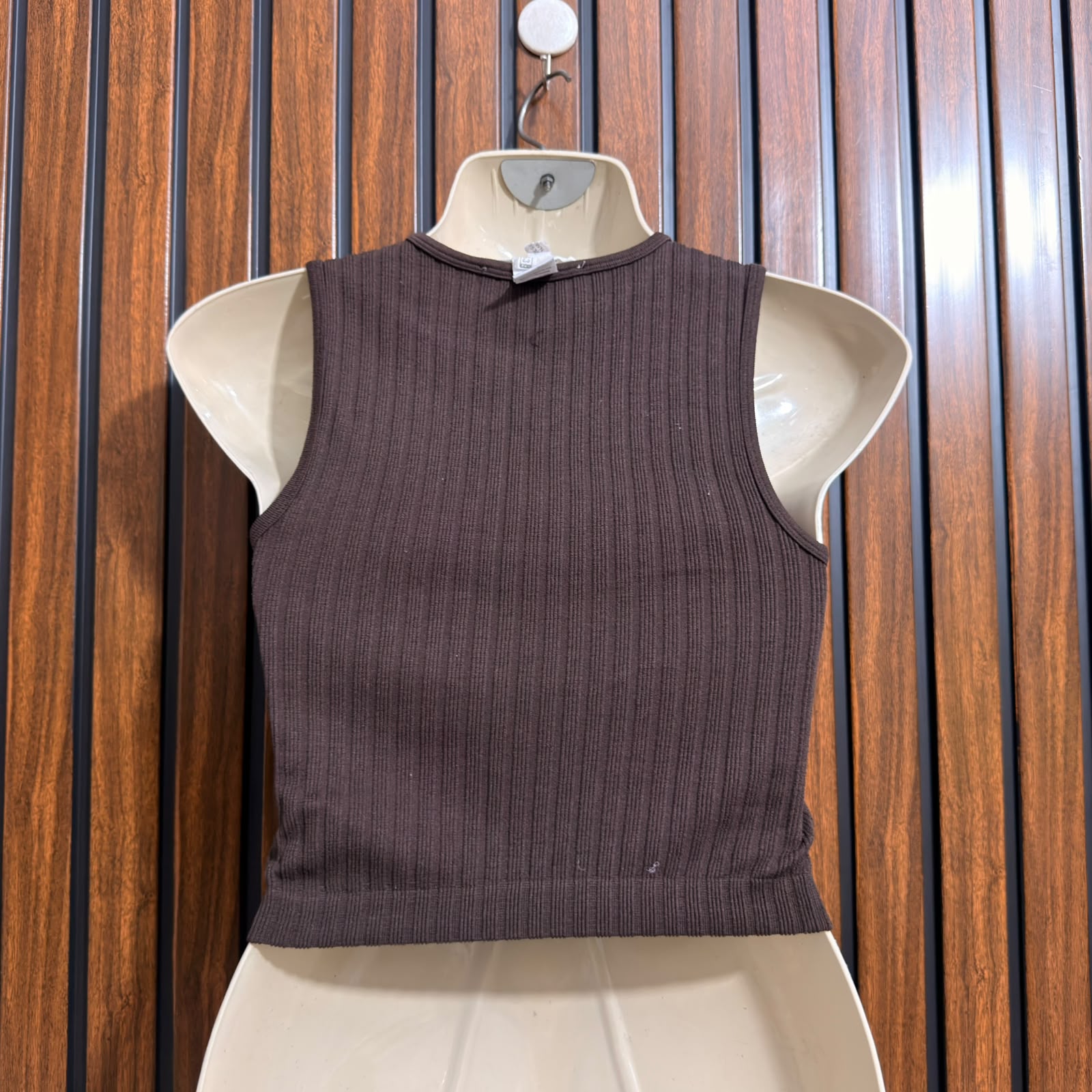 Chest 17  Lenght 14  Fabric jersey Branded Ladies Crop Top