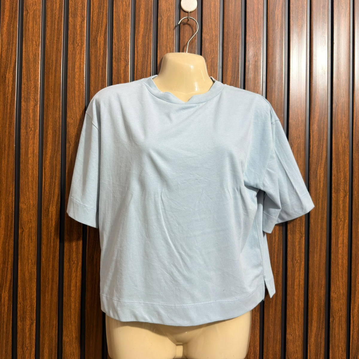 Chest 22  Lenght 20  Fabric jersey Branded Womens Western Crop Top