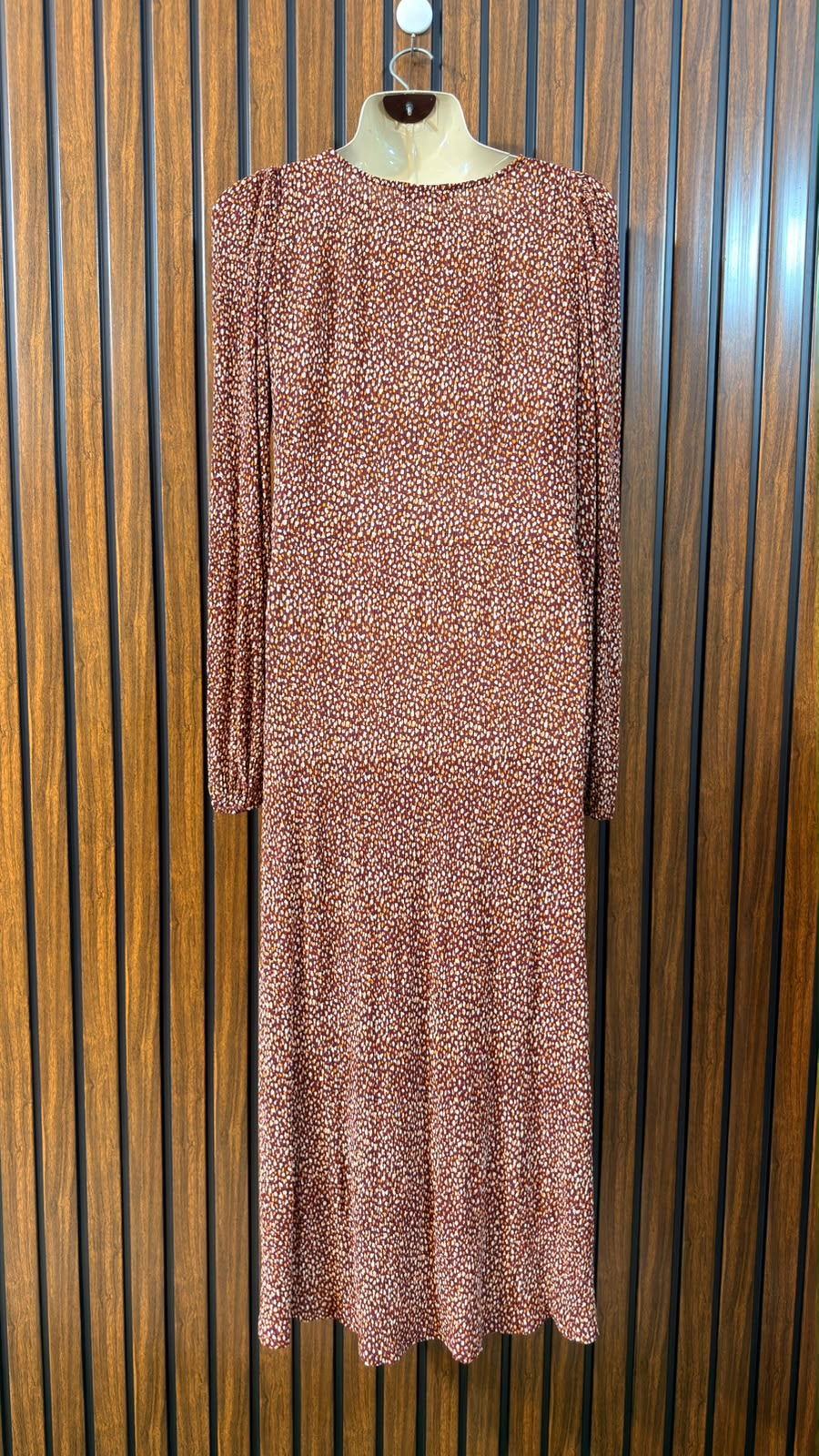 Chest 20  Lenght 47  Fabric Chiffon Branded Long Maxi Dress