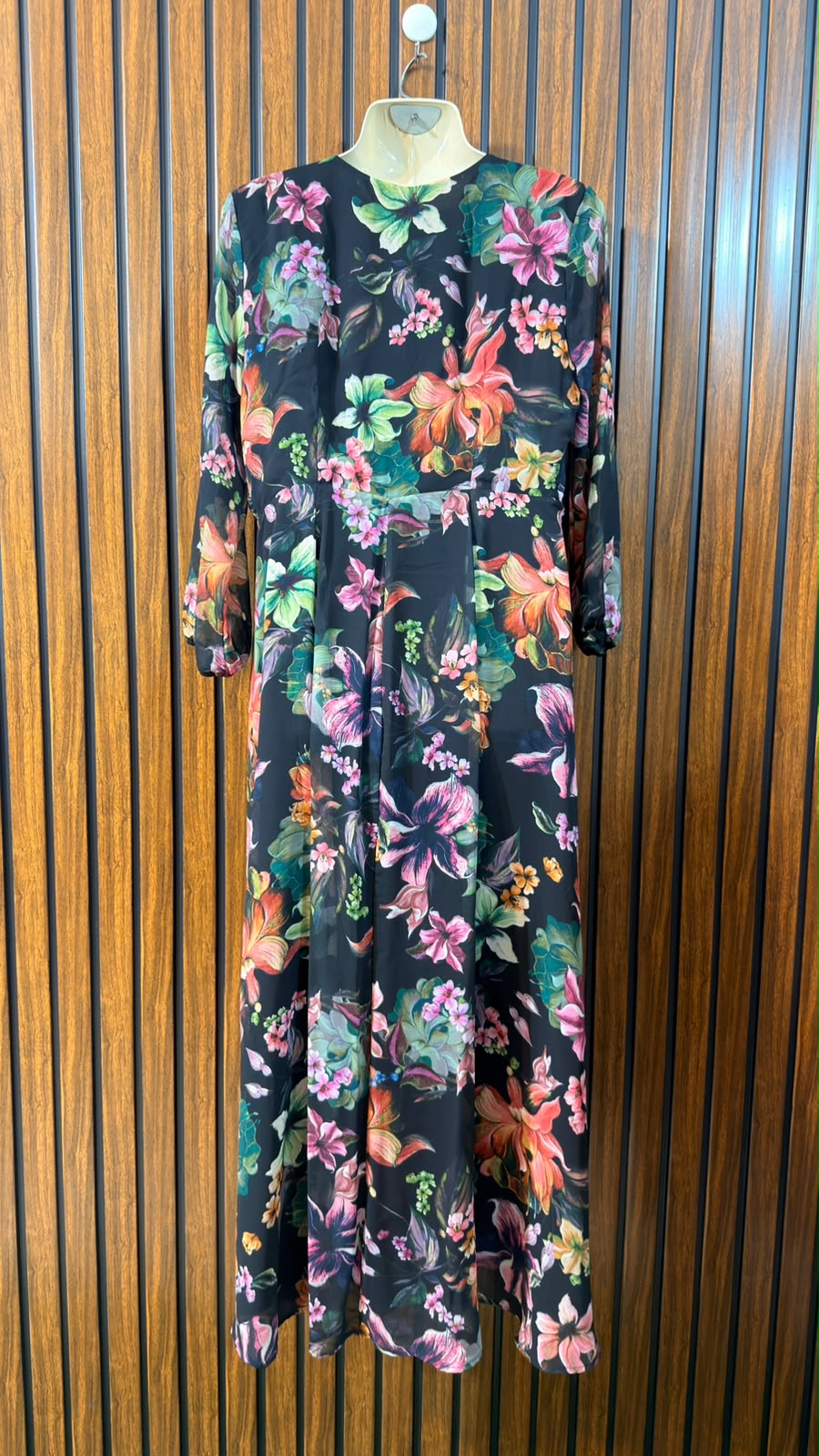 Chest 18  Lenght 49  Fabric chiffon Western Branded Womens Long Maxi Outfit