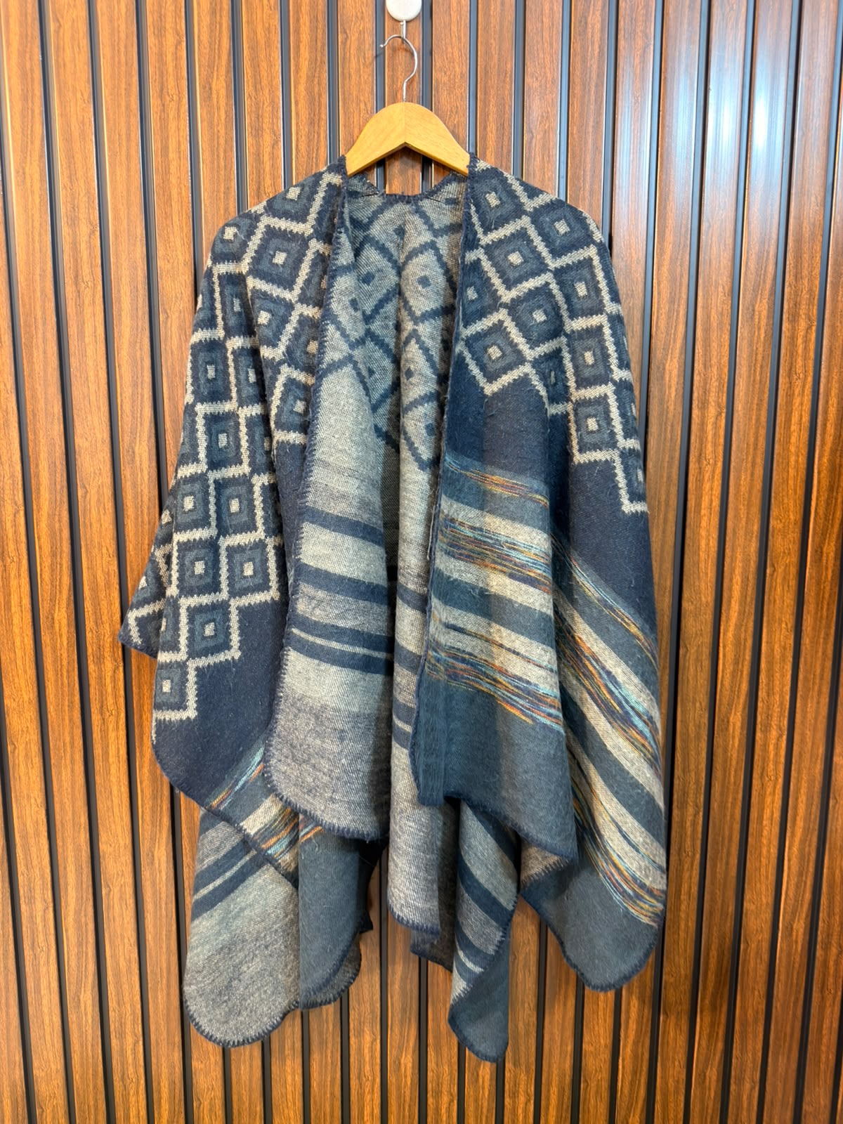 Western Branded Womens Shawl Wear