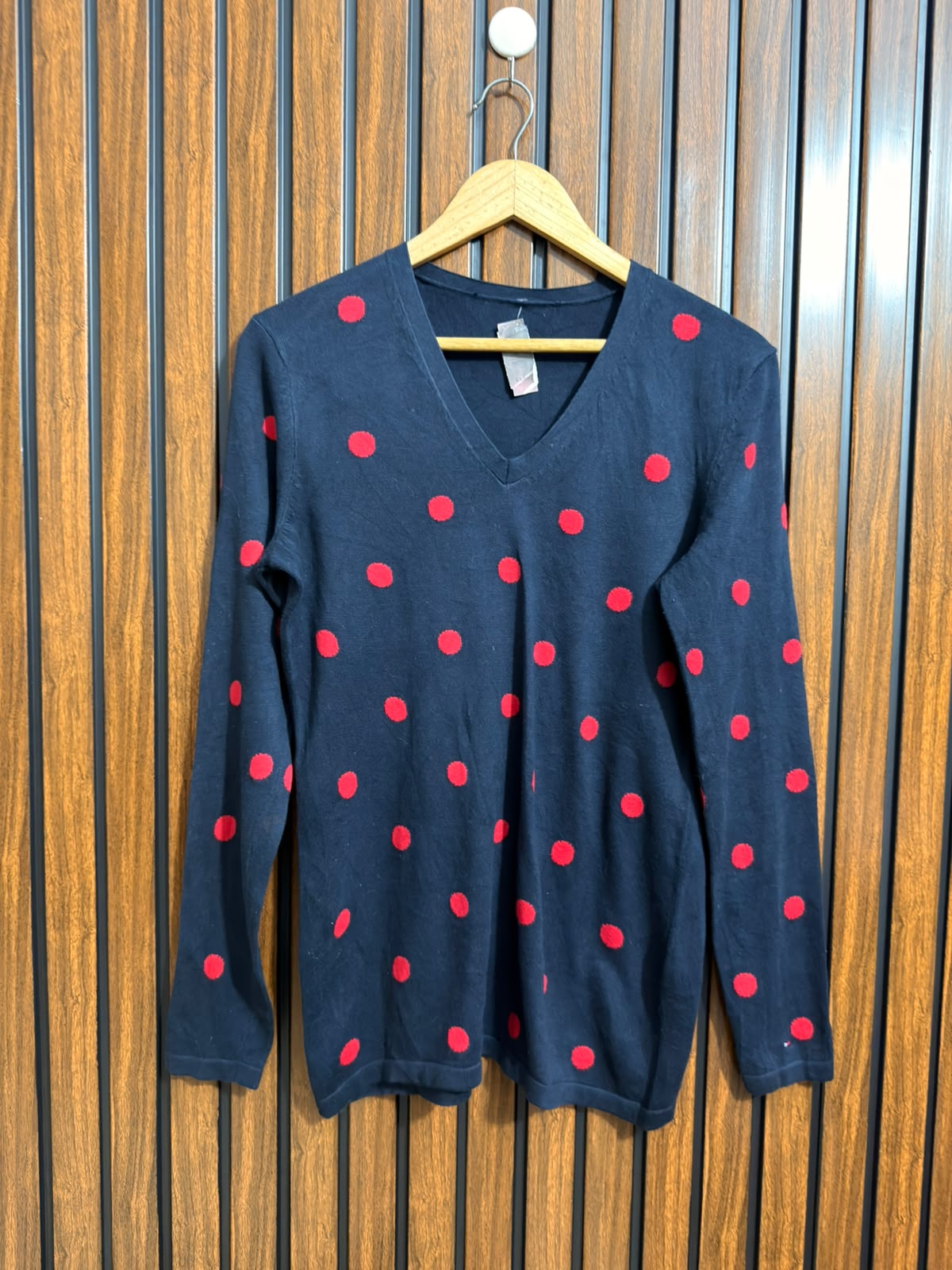 Chest 18  Length 27 Womens Winter Top