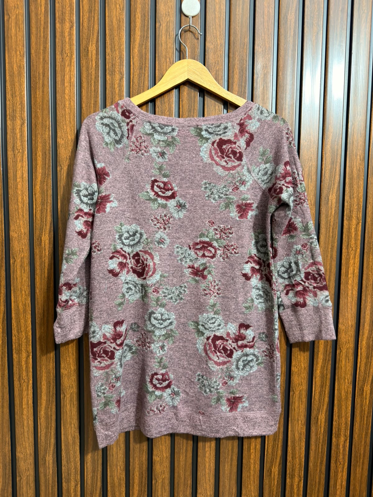 Chest 19  Length 28 Western Womens Winter Top