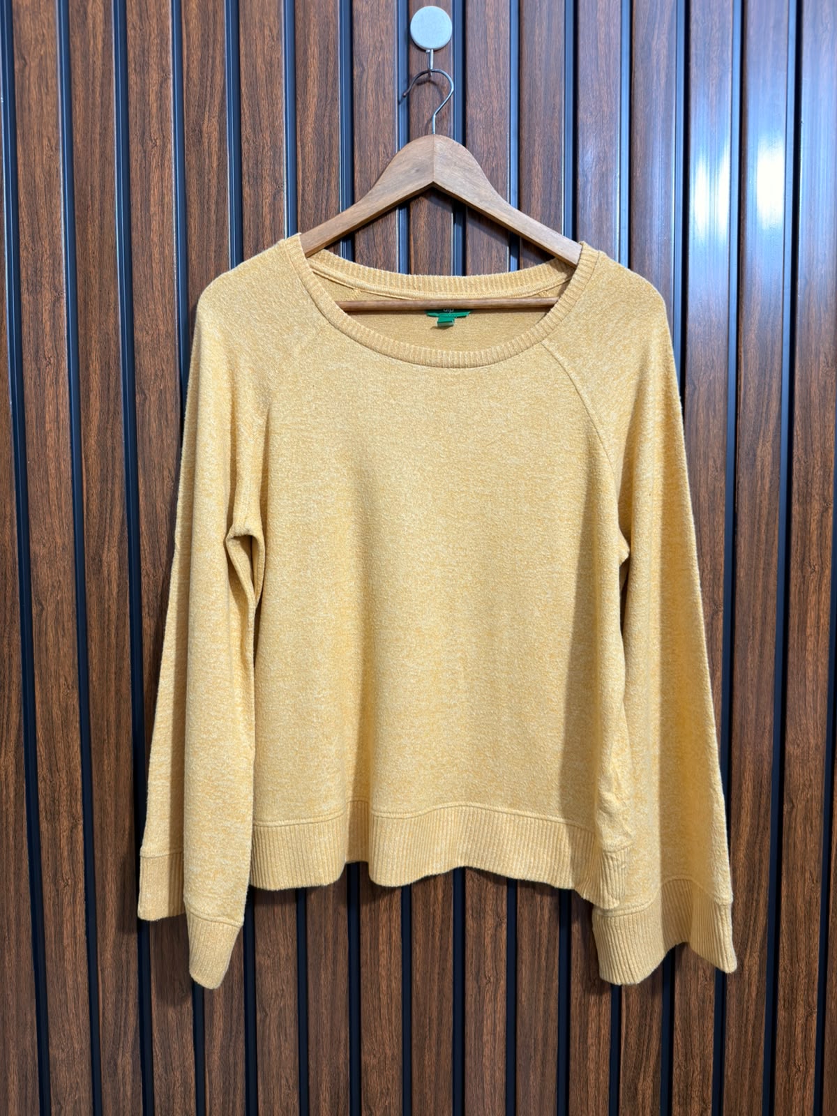 Chest 20  Length 23 Western Winter Top