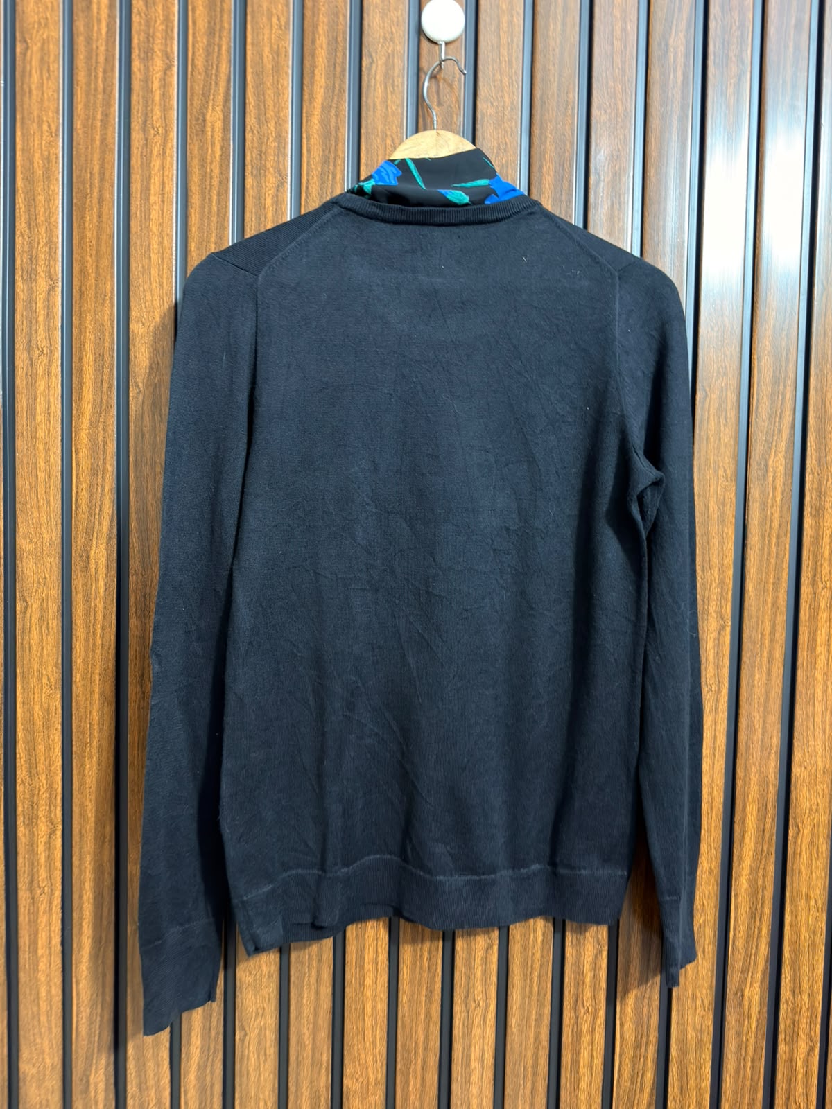 Chest 19  Length 25 Western Branded Womens Winter Top