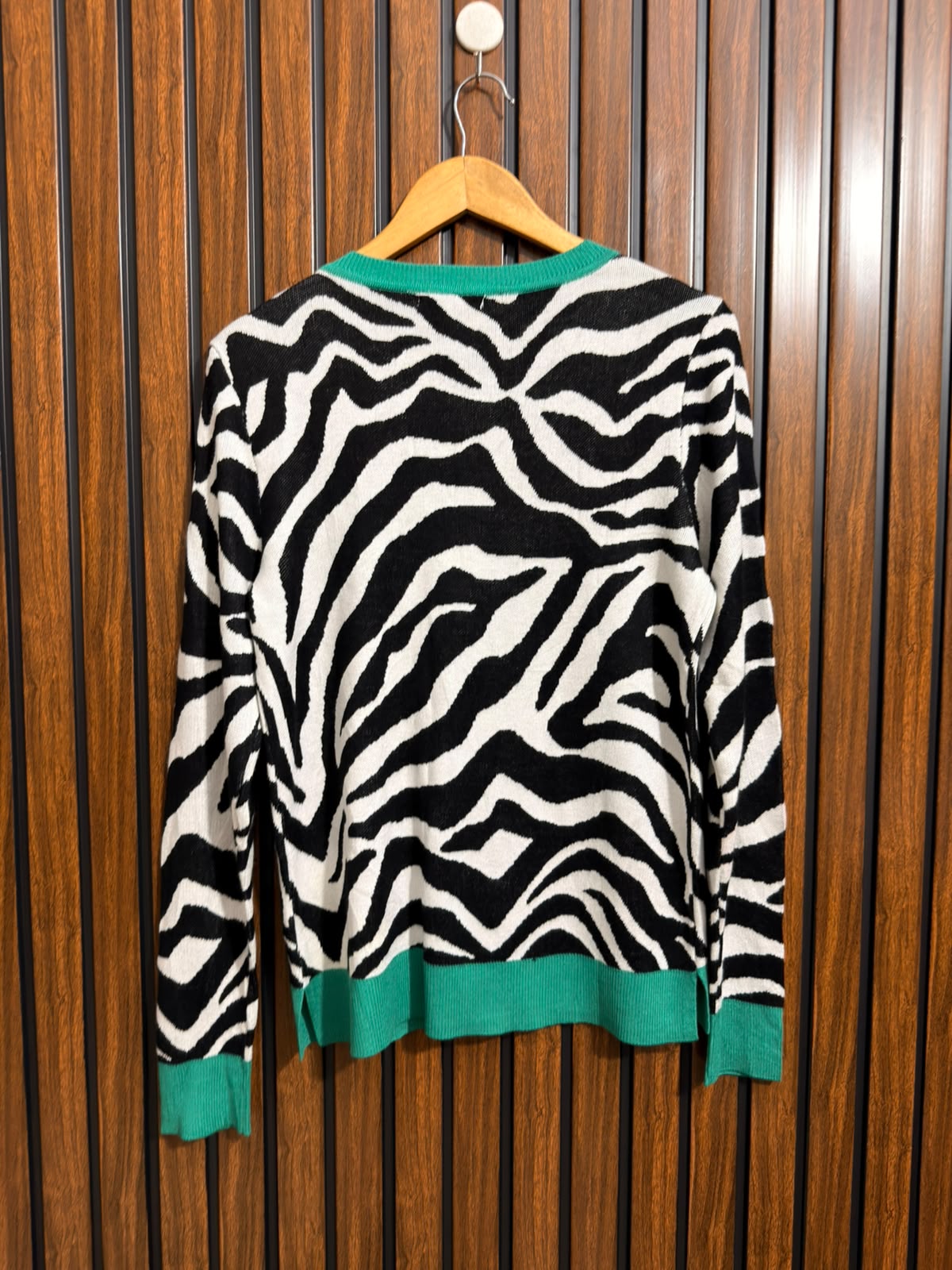 Chest 20  Length 25 Branded Winter Top