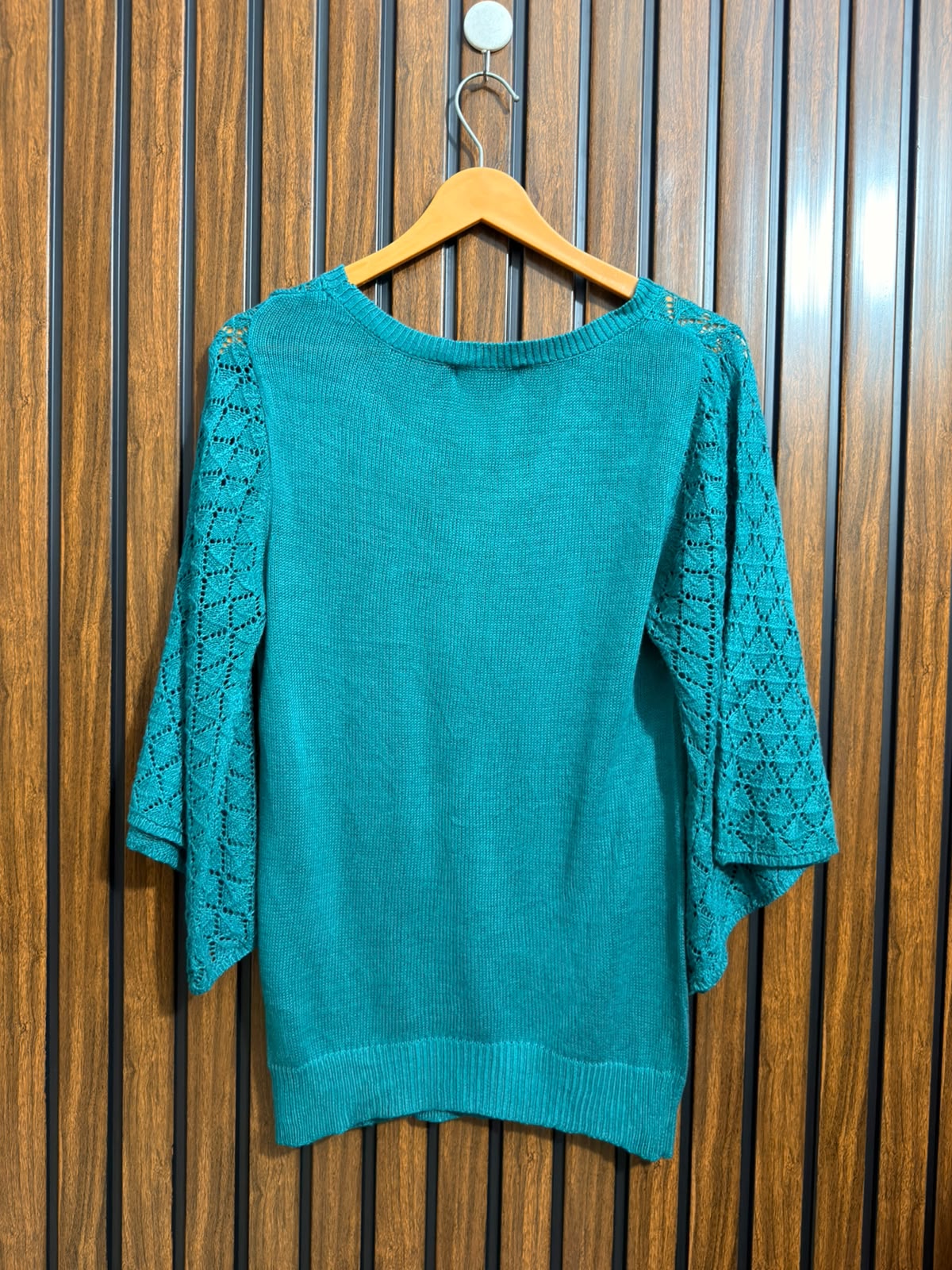 Chest 19  Length 27 Womens Winter Top