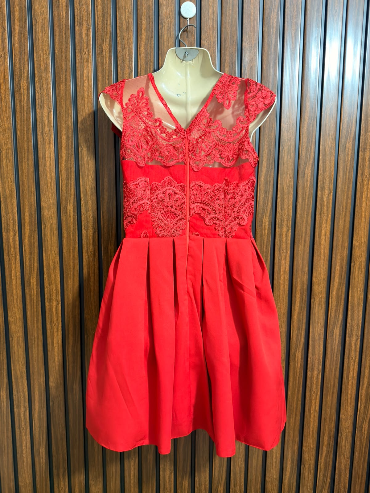 Chest 17  Lenght 32  Fabric Silk Western Womens Dress