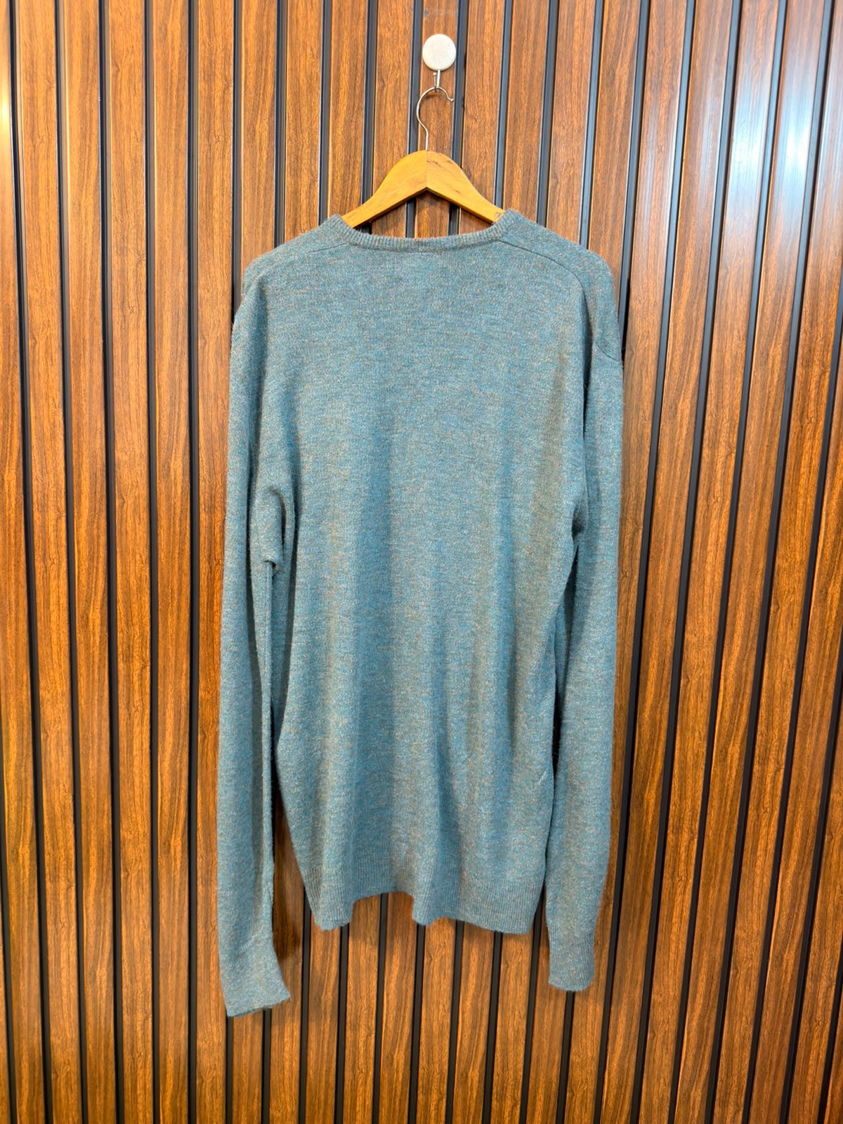 Chest 27  Lenght 34 Branded Winter Sweater