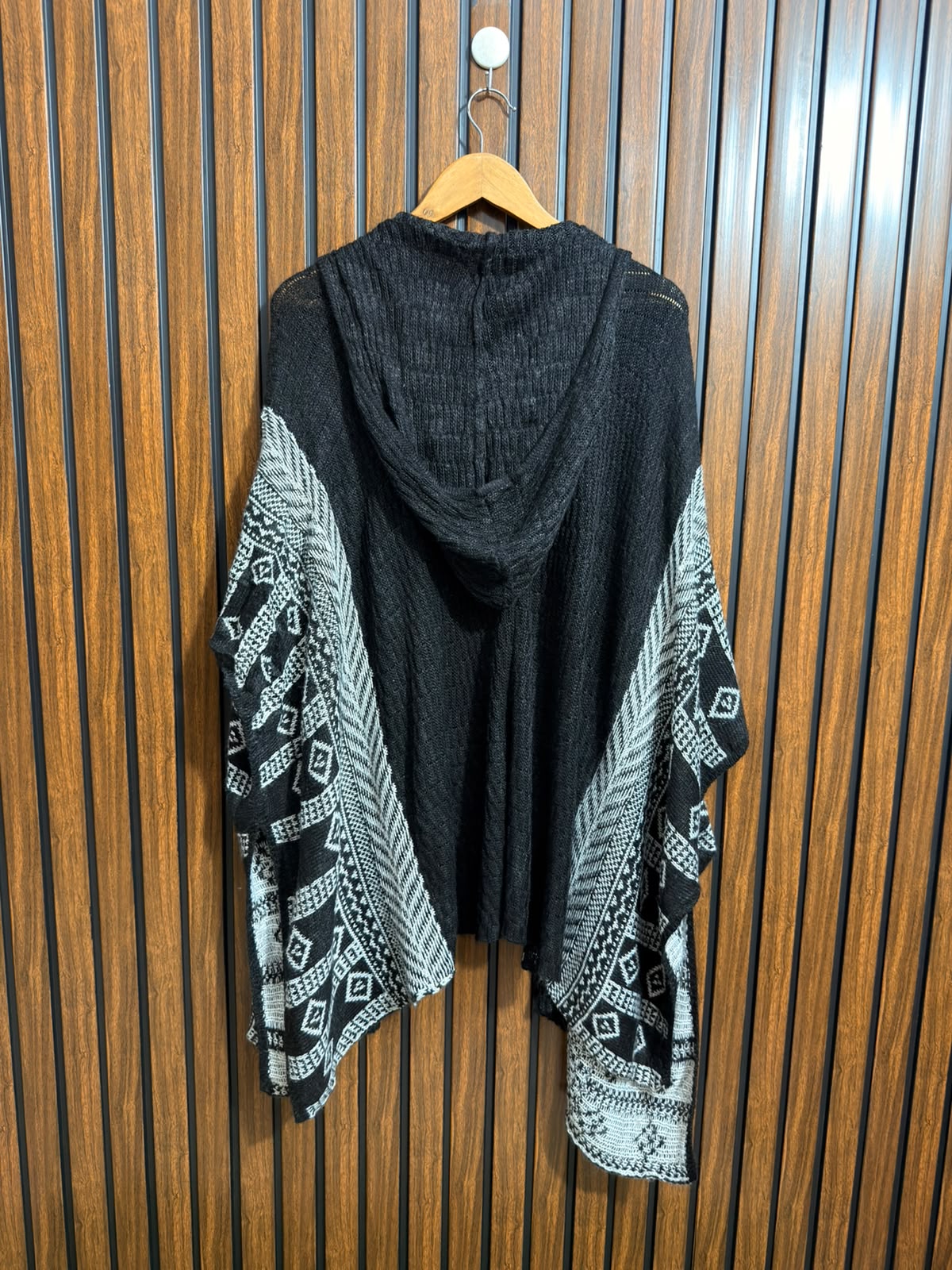 Western Branded Warm Shawls