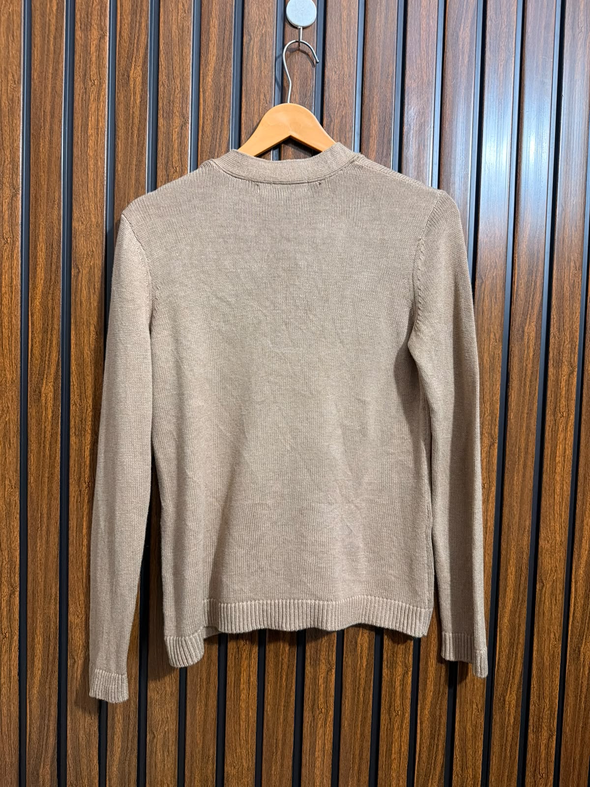 Chest 21  Lenght 24 Western Branded Womens Sweater Look
