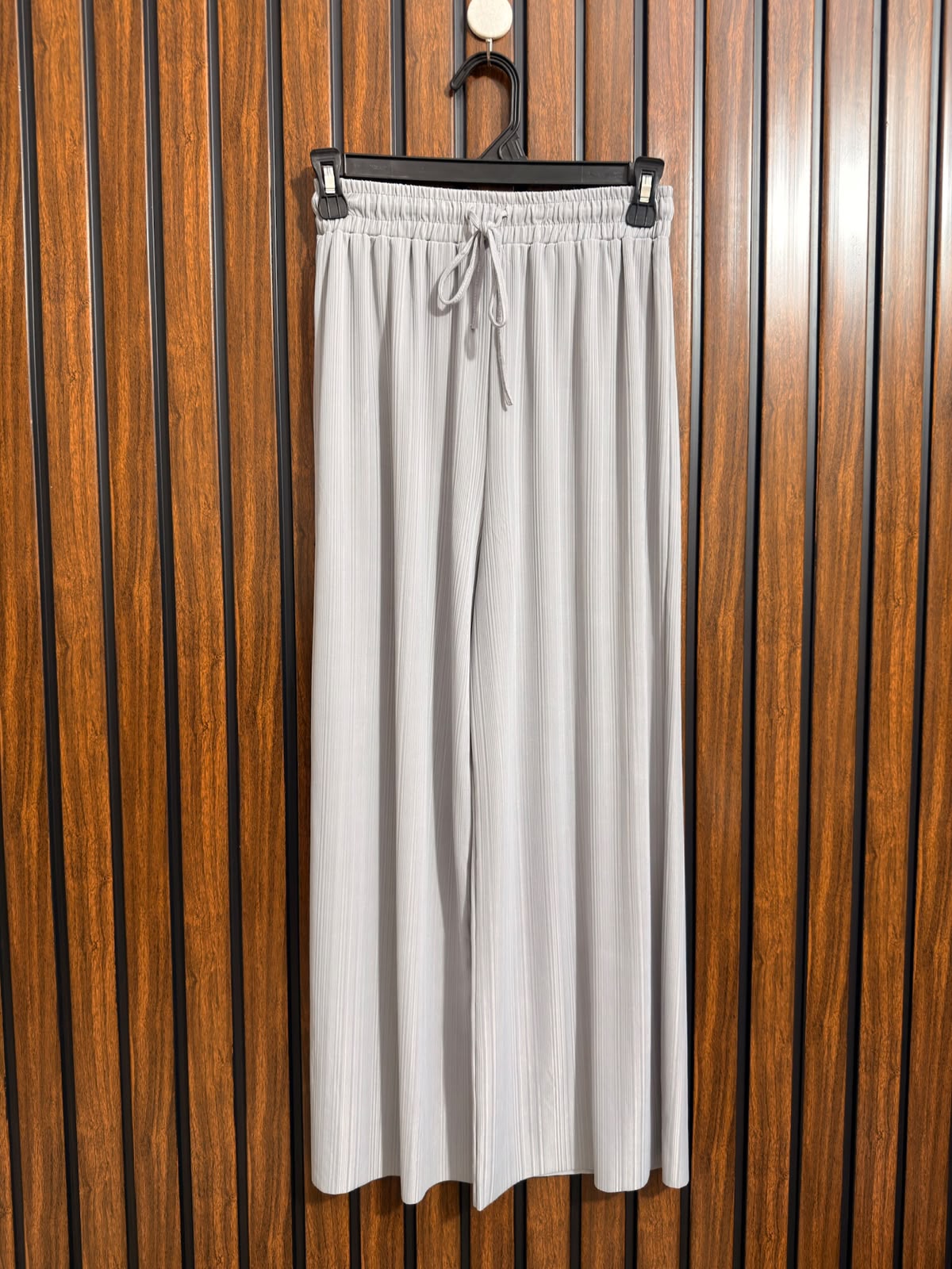 Waist 26  Length 35  Fabric Silk Western Branded Womens Trousers