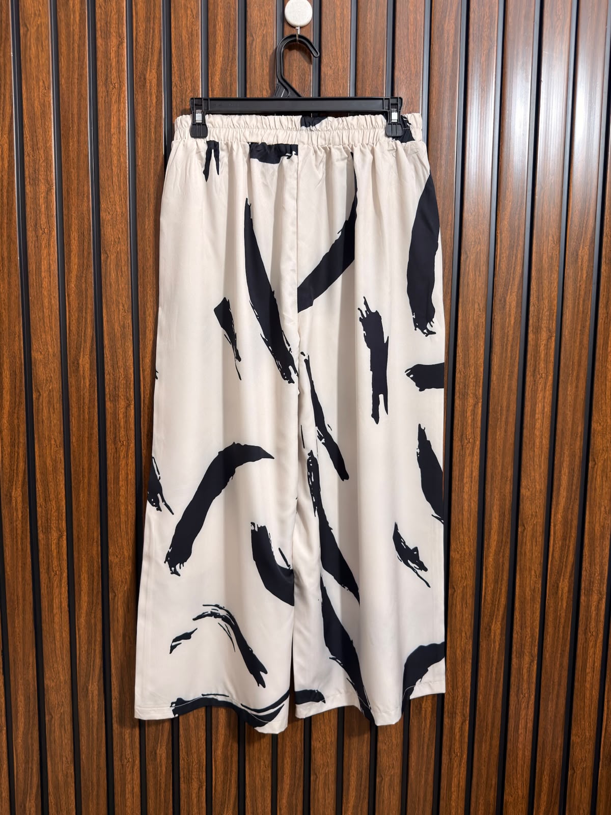 Waist 30  Length 34  Fabric Silk Western Branded Womens Trousers