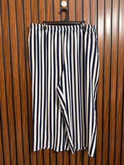 Waist 40  Length 37  Fabric Silk Western Branded Womens Trousers