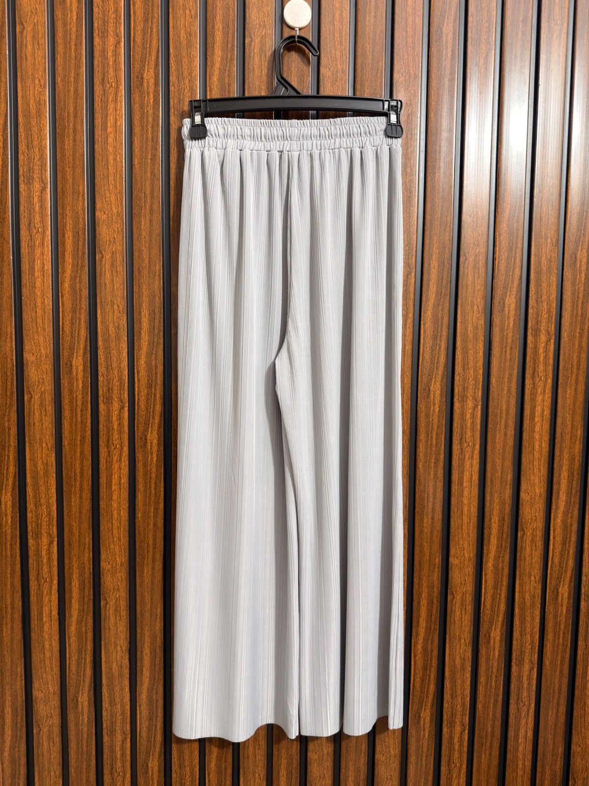 Waist 26  Length 35  Fabric Silk Western Branded Womens Trousers