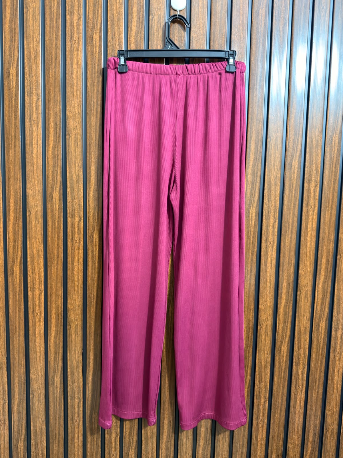 Waist 32  Length 37  Fabric Silk Jersey Western Branded Womens Trousers