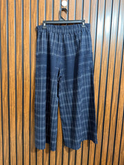 Waist 34  Length 34  Fabric Silk Western Branded Womens Trousers