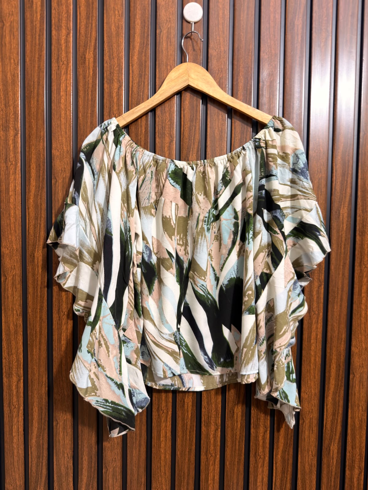 Chest 20  Length 22  Fabric Silk Western Branded Womens Top