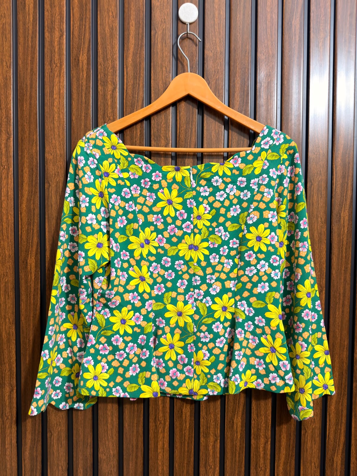 Chest 17  Length 21  Fabric Silk Western Branded Womens Top