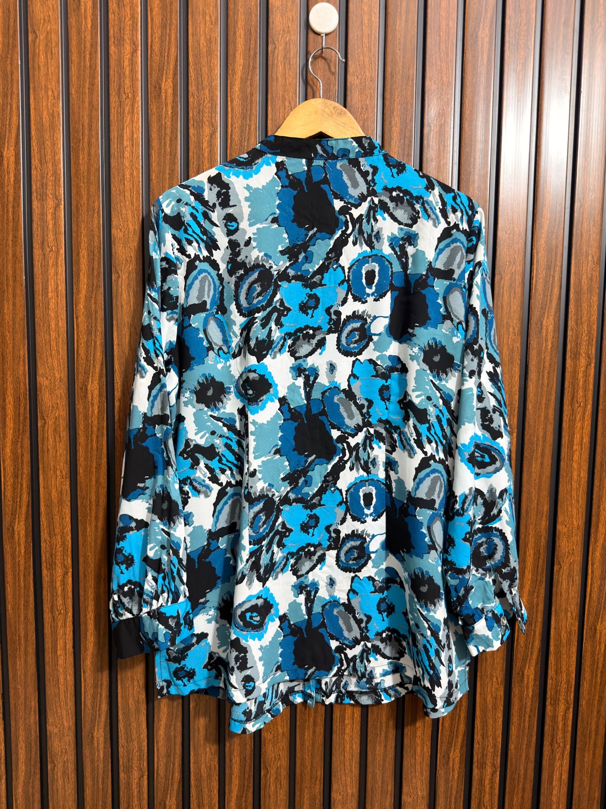 Chest 21  Length 29  Fabric Silk Western Branded Womens Top Collection