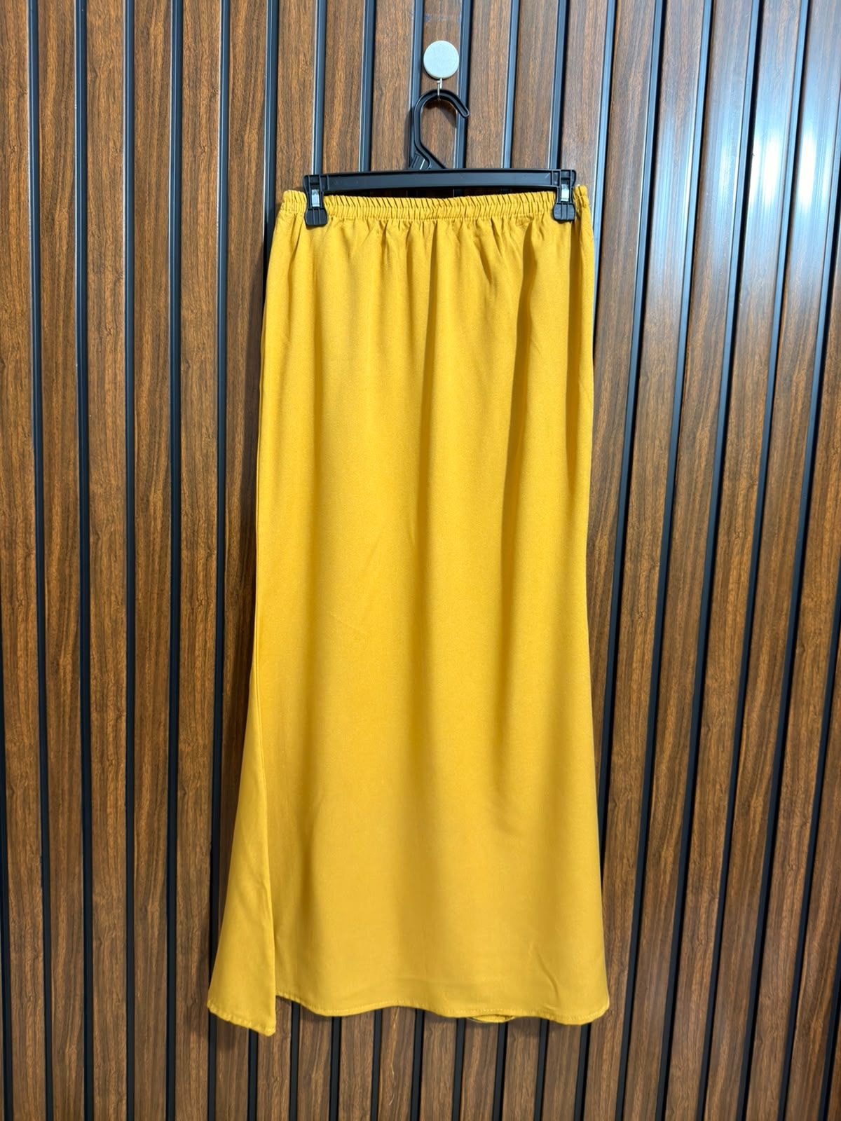 Waist 28  Lenght 38  Fabric rayon Ladies Branded Skirt