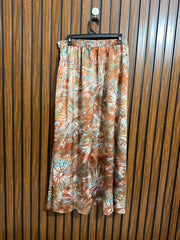Waist 32  Lenght 39  Fabric silk Womens Skirt Range